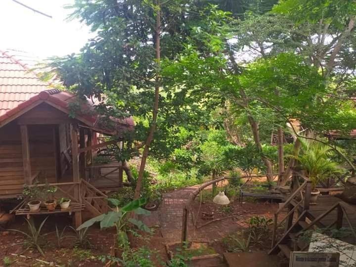 Quiet Garden View Lodge&Trekking Banlung Extérieur photo